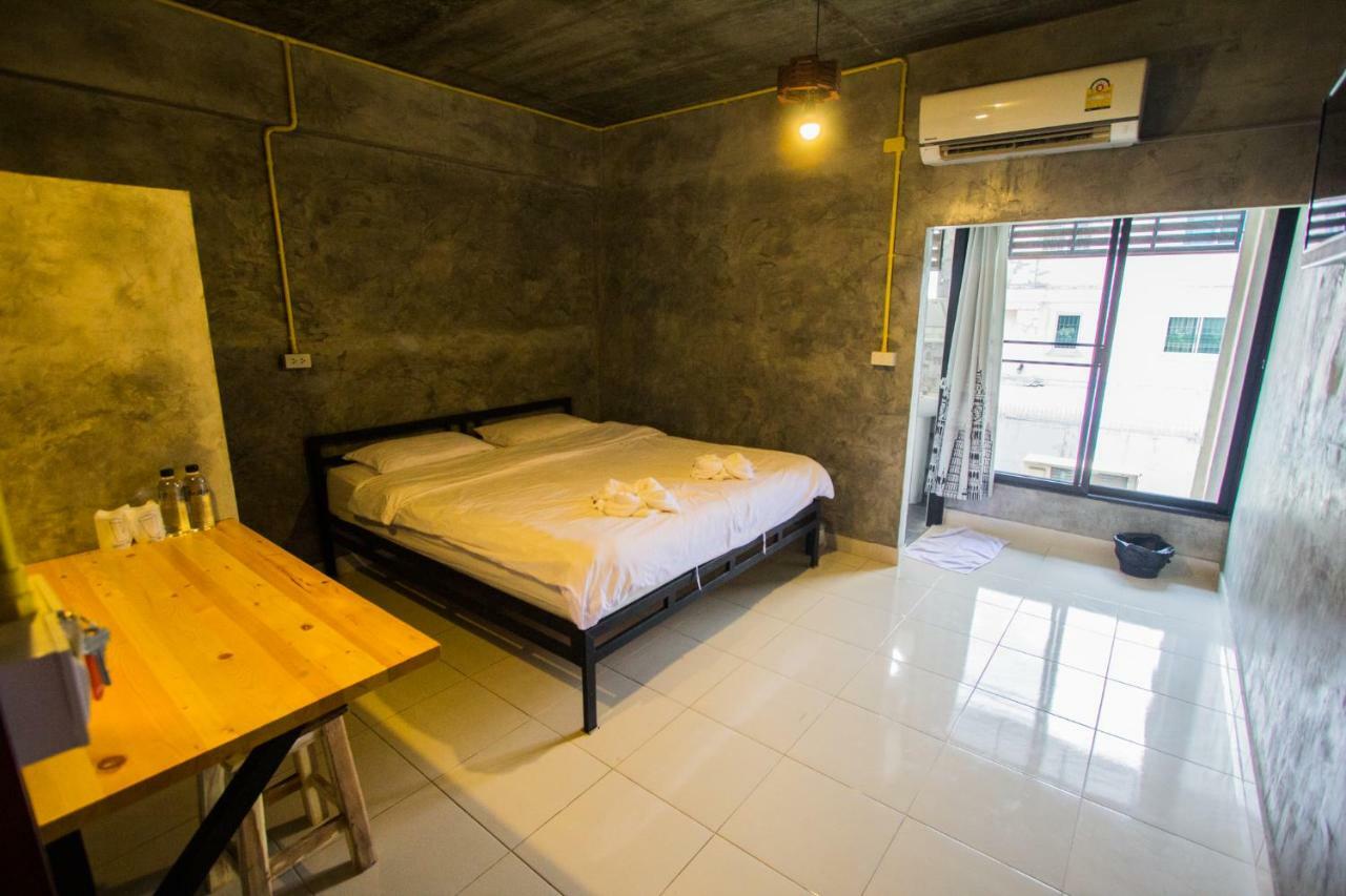 The Sky Loft Hotel Pathum Thani Luaran gambar