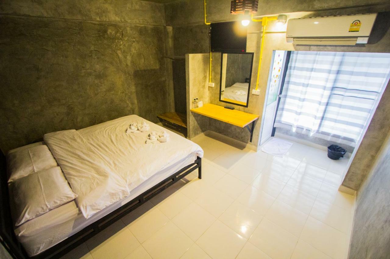 The Sky Loft Hotel Pathum Thani Luaran gambar
