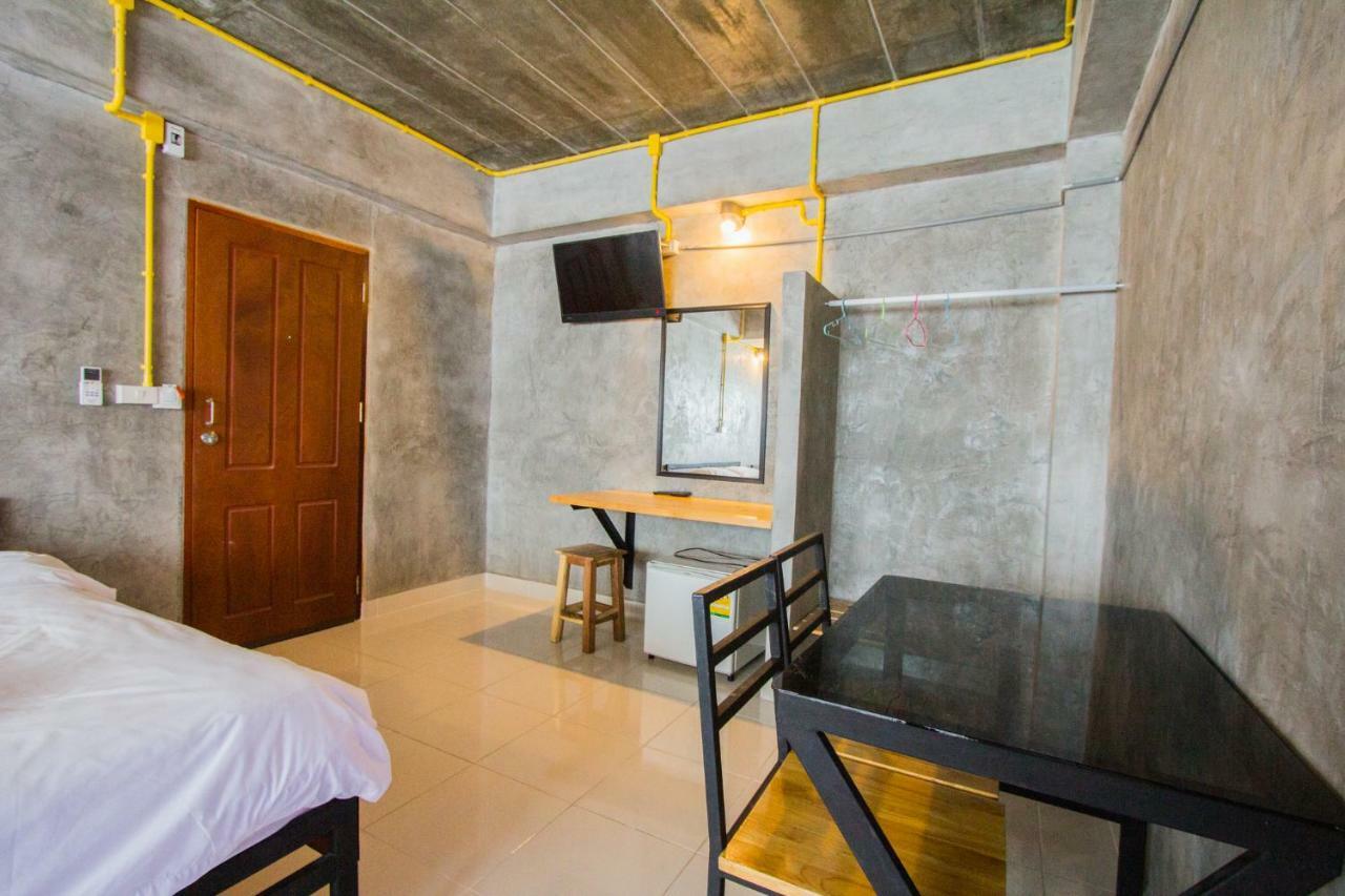 The Sky Loft Hotel Pathum Thani Luaran gambar